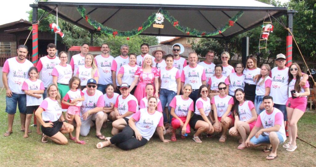 Sucesso total 14º Natal Solidário Amigos da Janete Córdoba distribuiu mais de 1.500 brinquedos em Amambai Sucesso total 14º Natal Solidário Amigos da Janete Córdoba distribuiu mais de 1.500 brinquedos em Amambai