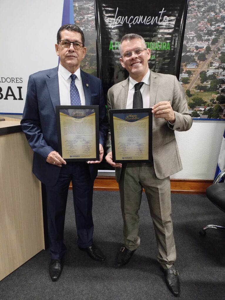 Lançamento do livro A Folha da Figueira