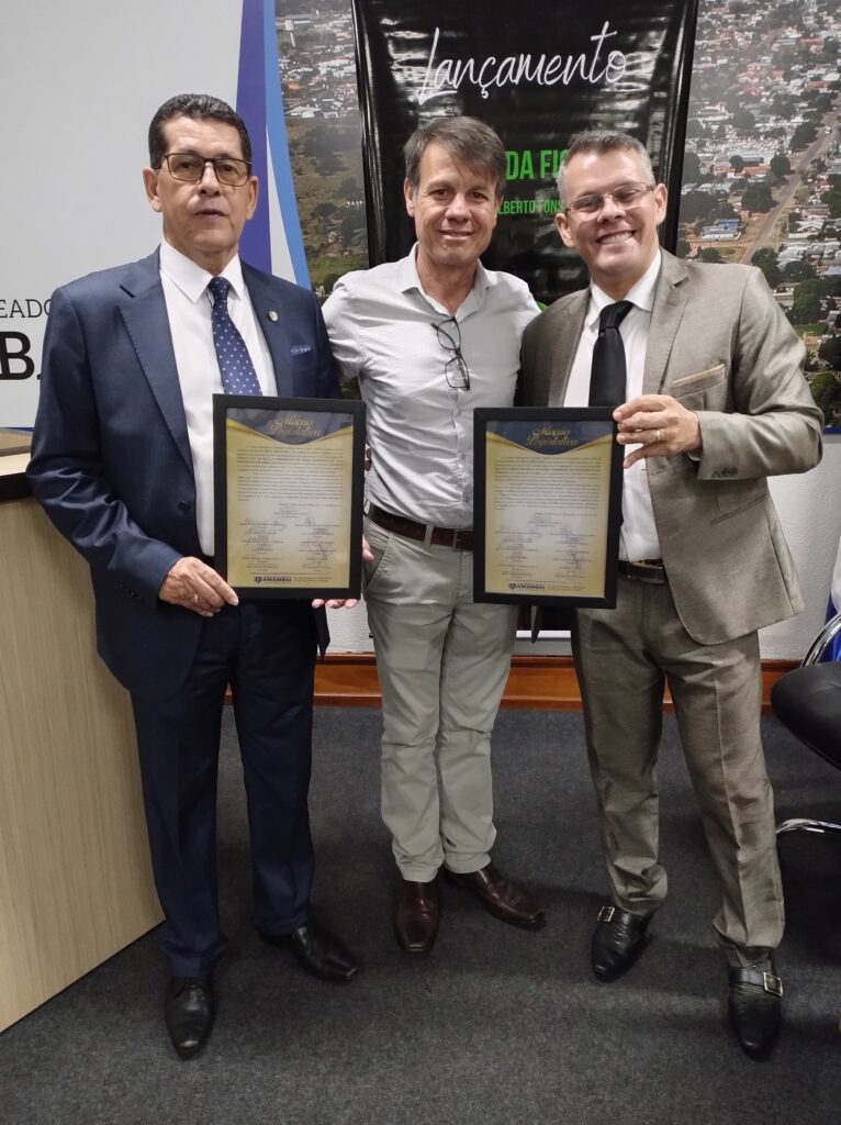 Lançamento do livro A Folha da Figueira