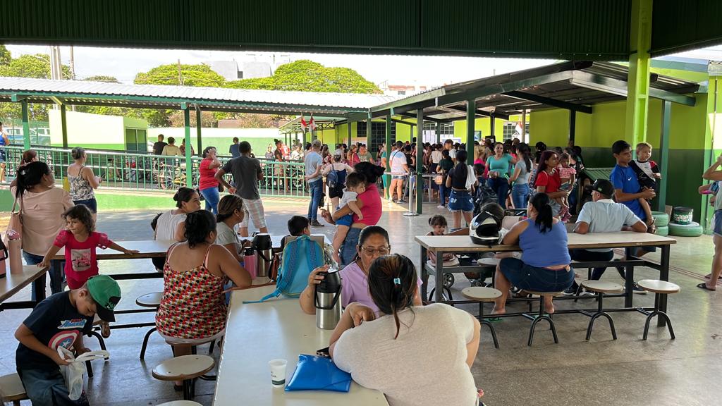 Clube Tereré entrega brinquedos da campanha Natal Solidário 2023 em Amambai Clube Tereré entrega brinquedos da campanha Natal Solidário 2023 em Amambai