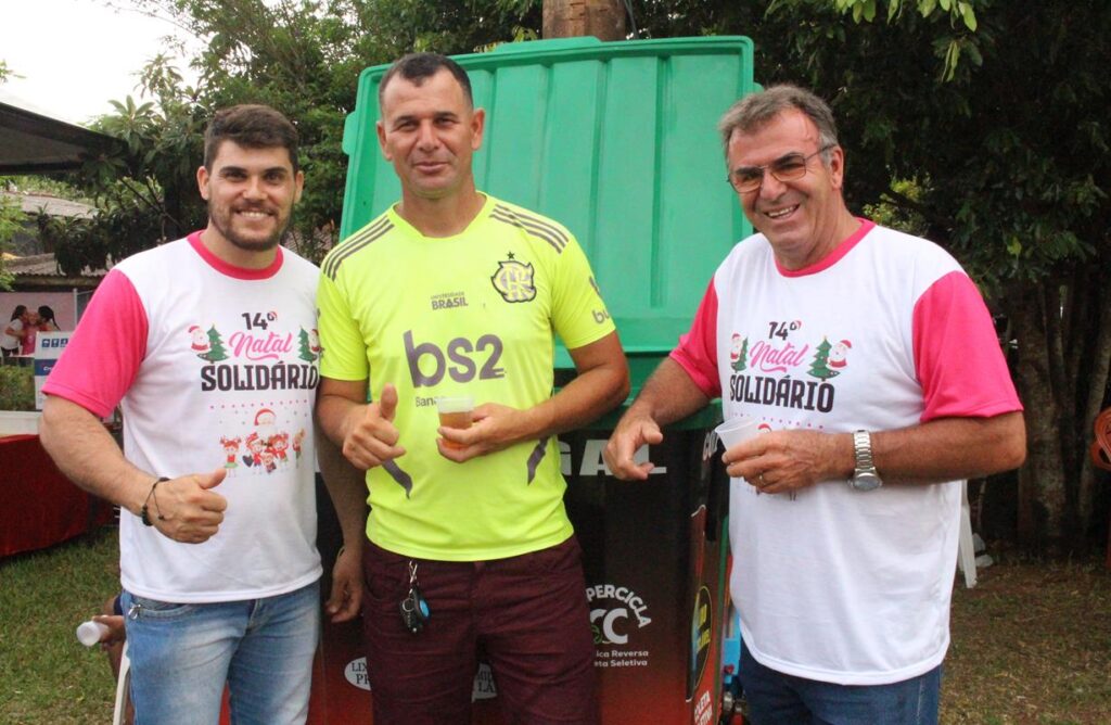 Sucesso total 14º Natal Solidário Amigos da Janete Córdoba distribuiu mais de 1.500 brinquedos em Amambai Sucesso total 14º Natal Solidário Amigos da Janete Córdoba distribuiu mais de 1.500 brinquedos em Amambai