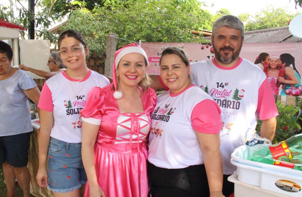 Sucesso total 14º Natal Solidário Amigos da Janete Córdoba distribuiu mais de 1.500 brinquedos em Amambai Sucesso total 14º Natal Solidário Amigos da Janete Córdoba distribuiu mais de 1.500 brinquedos em Amambai