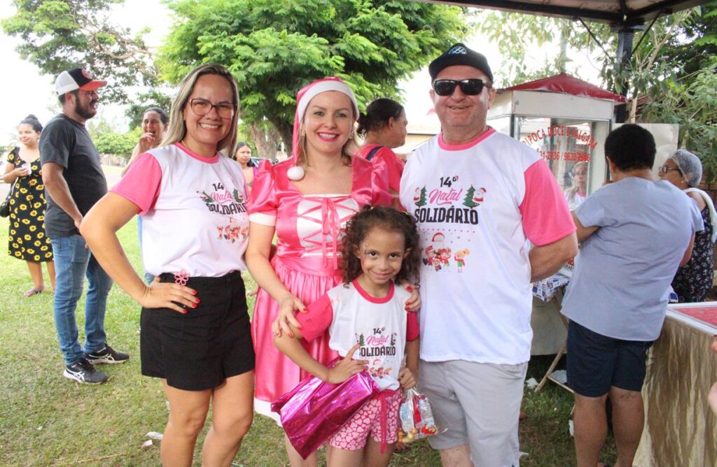 Sucesso total 14º Natal Solidário Amigos da Janete Córdoba distribuiu mais de 1.500 brinquedos em Amambai Sucesso total 14º Natal Solidário Amigos da Janete Córdoba distribuiu mais de 1.500 brinquedos em Amambai