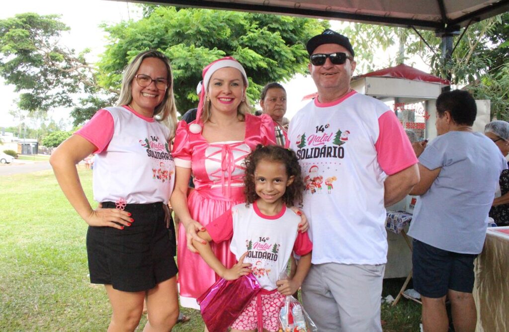 Sucesso total 14º Natal Solidário Amigos da Janete Córdoba distribuiu mais de 1.500 brinquedos em Amambai Sucesso total 14º Natal Solidário Amigos da Janete Córdoba distribuiu mais de 1.500 brinquedos em Amambai