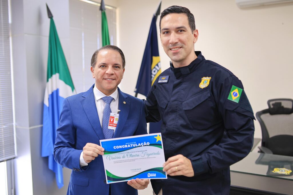 Coronel David homenageia PRF pela maior apreensão de maconha do ano em MS Coronel David homenageia PRF pela maior apreensão de maconha do ano em MS
