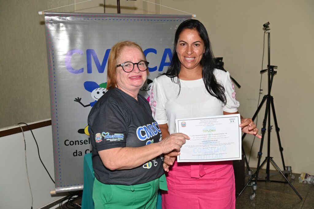 Prefeitura de Itaquiraí empossa novos conselheiros tutelares e diploma suplentes Prefeitura de Itaquiraí empossa novos conselheiros tutelares e diploma suplentes