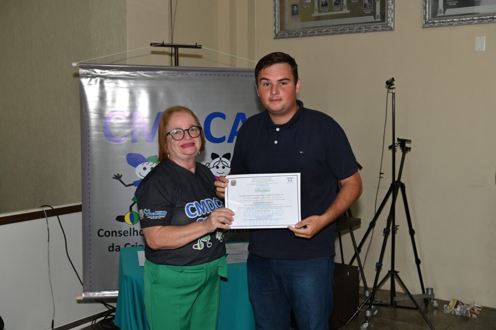 Prefeitura de Itaquiraí empossa novos conselheiros tutelares e diploma suplentes Prefeitura de Itaquiraí empossa novos conselheiros tutelares e diploma suplentes