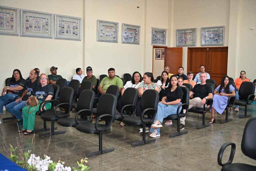 Prefeitura de Itaquiraí empossa novos conselheiros tutelares e diploma suplentes Prefeitura de Itaquiraí empossa novos conselheiros tutelares e diploma suplentes