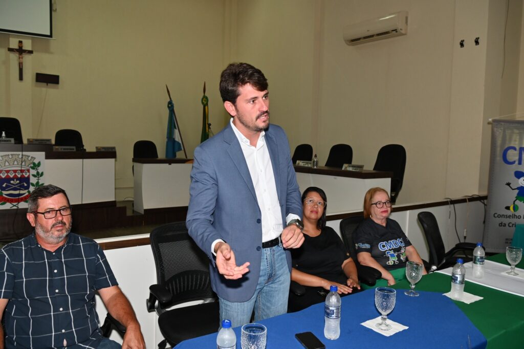 Prefeitura de Itaquiraí empossa novos conselheiros tutelares e diploma suplentes Prefeitura de Itaquiraí empossa novos conselheiros tutelares e diploma suplentes