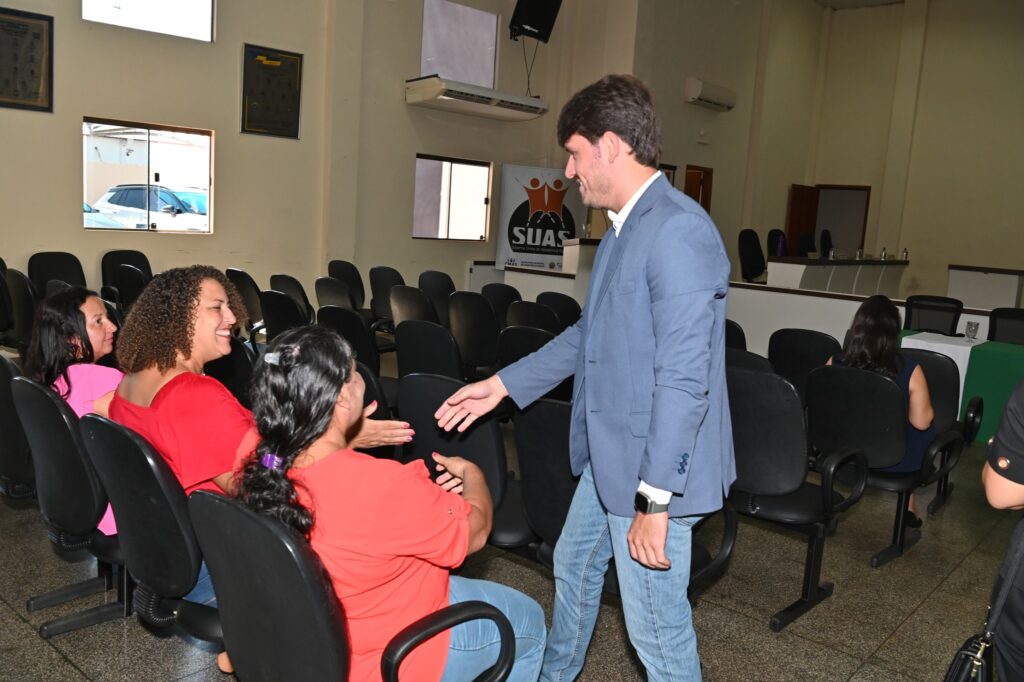 Prefeitura de Itaquiraí empossa novos conselheiros tutelares e diploma suplentes Prefeitura de Itaquiraí empossa novos conselheiros tutelares e diploma suplentes