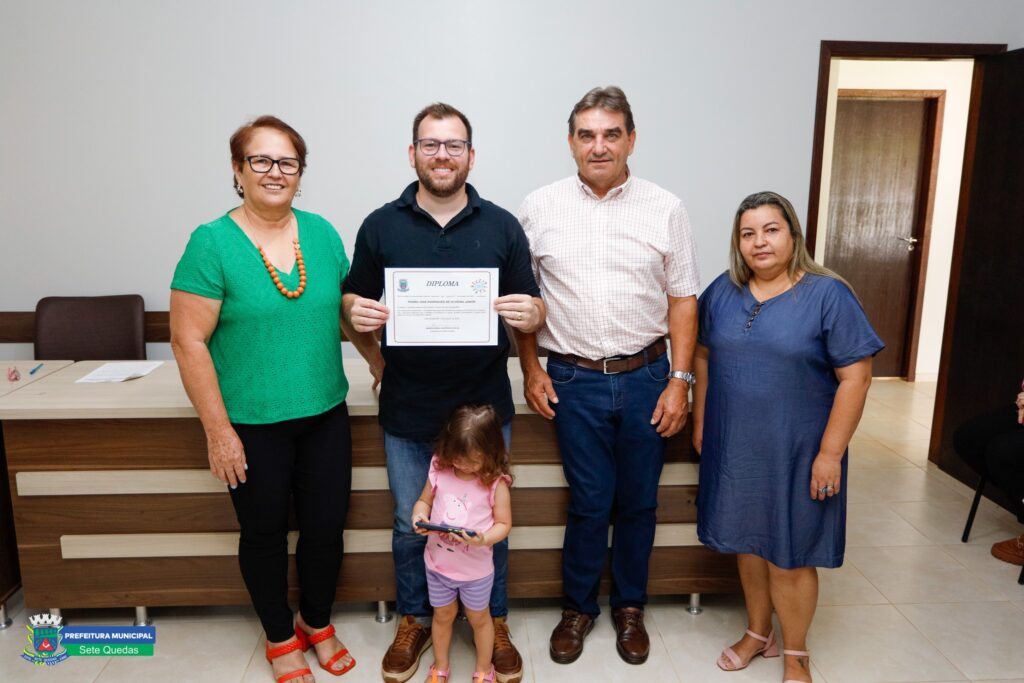 Prefeitura de Sete Quedas realiza solenidade de posse dos novos membros do Conselho Tutelar Prefeitura de Sete Quedas realiza solenidade de posse dos novos membros do Conselho Tutelar