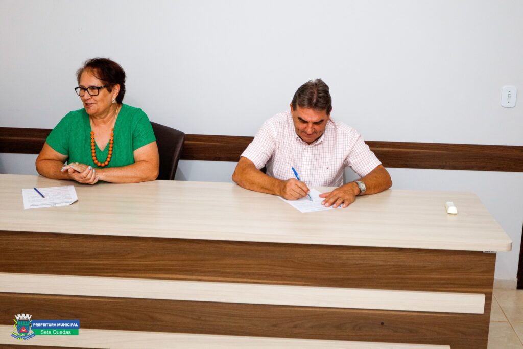 Prefeitura de Sete Quedas realiza solenidade de posse dos novos membros do Conselho Tutelar Prefeitura de Sete Quedas realiza solenidade de posse dos novos membros do Conselho Tutelar