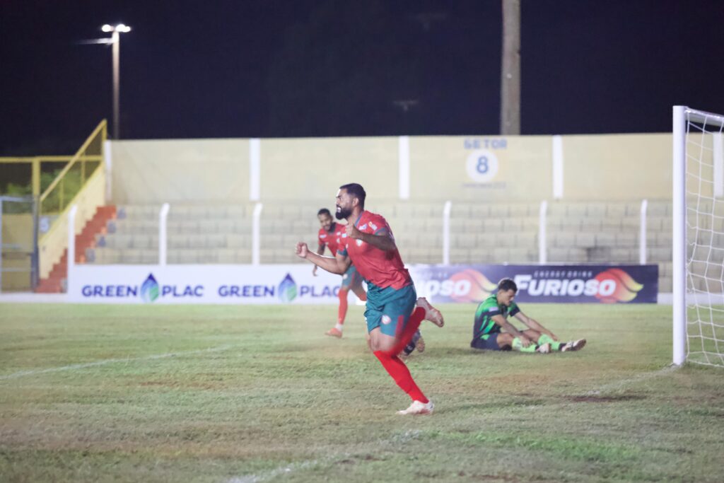 Portuguesa vence Náutico por 2 a 0 diante da torcida