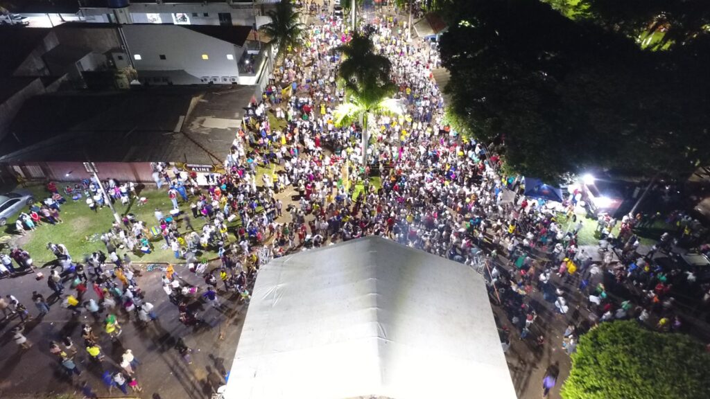 Recorde de público marca a festa da virada em Paranhos Recorde de público marca a festa da virada em Paranhos