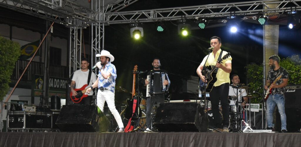 Recorde de público marca a festa da virada em Paranhos Recorde de público marca a festa da virada em Paranhos