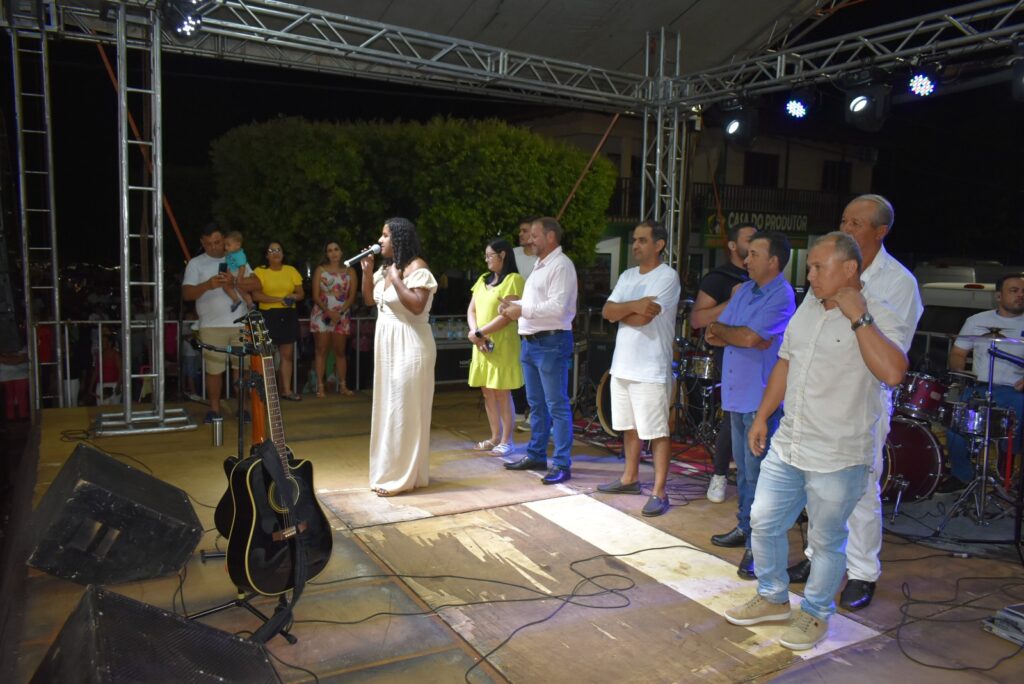 Recorde de público marca a festa da virada em Paranhos Recorde de público marca a festa da virada em Paranhos