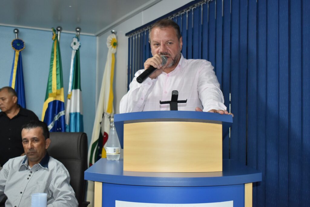 Solenidade na Câmara marcou a posse dos novos conselheiros tutelares em Paranhos Solenidade na Câmara marcou a posse dos novos conselheiros tutelares em Paranhos