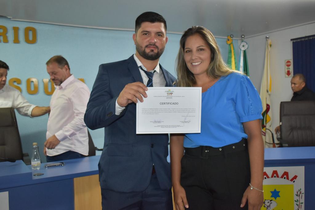 Solenidade na Câmara marcou a posse dos novos conselheiros tutelares em Paranhos Solenidade na Câmara marcou a posse dos novos conselheiros tutelares em Paranhos