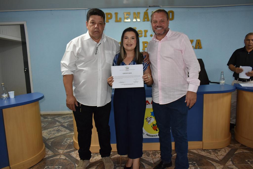 Solenidade na Câmara marcou a posse dos novos conselheiros tutelares em Paranhos Solenidade na Câmara marcou a posse dos novos conselheiros tutelares em Paranhos