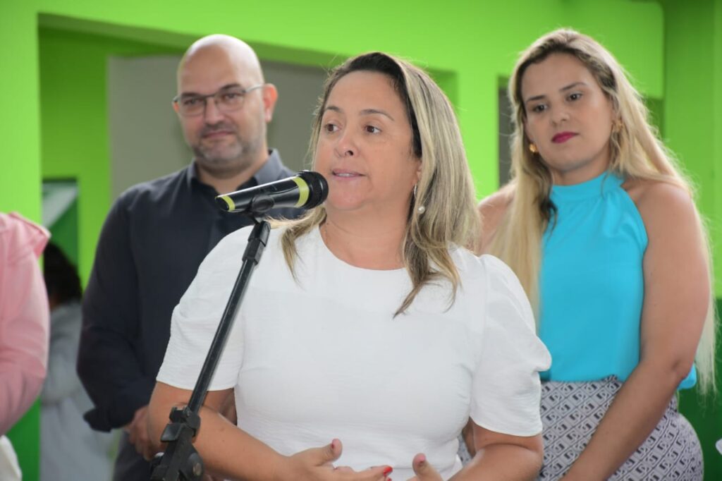 Lia Nogueira participa de ações do Governo do Estado e reafirma compromisso com a fronteira Lia Nogueira participa de ações do Governo do Estado e reafirma compromisso com a fronteira