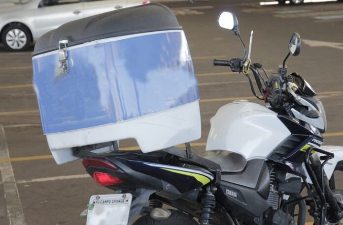 bau-em-moto-1-foto-rachid-waqued-730x480