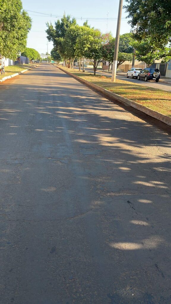 Prefeitura de Iguatemi intensifica serviços de limpeza e manutenção em toda a cidade Prefeitura de Iguatemi intensifica serviços de limpeza e manutenção em toda a cidade