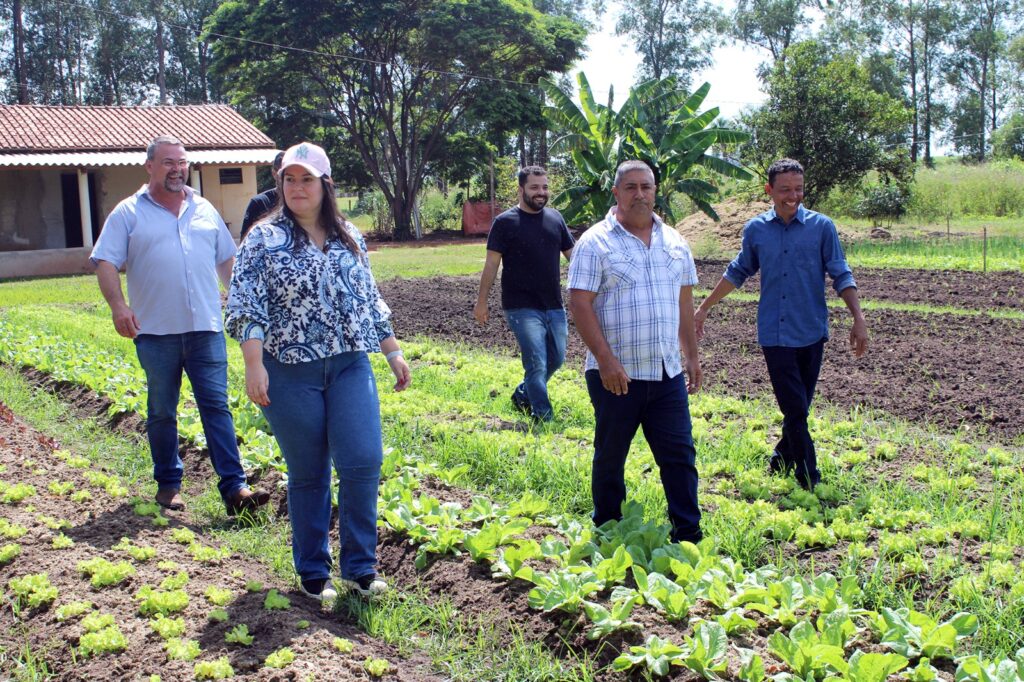 Prefeitura de Naviraí leva melhorias de infraestrutura ao Cinturão Verde e fortalece a agricultura familiar Prefeitura de Naviraí leva melhorias de infraestrutura ao Cinturão Verde e fortalece a agricultura familiar