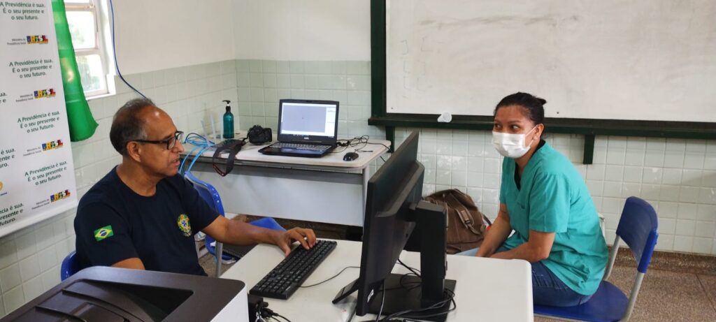 Indígenas são atendidos em ação com participação do INSS Indígenas são atendidos em ação com participação do INSS