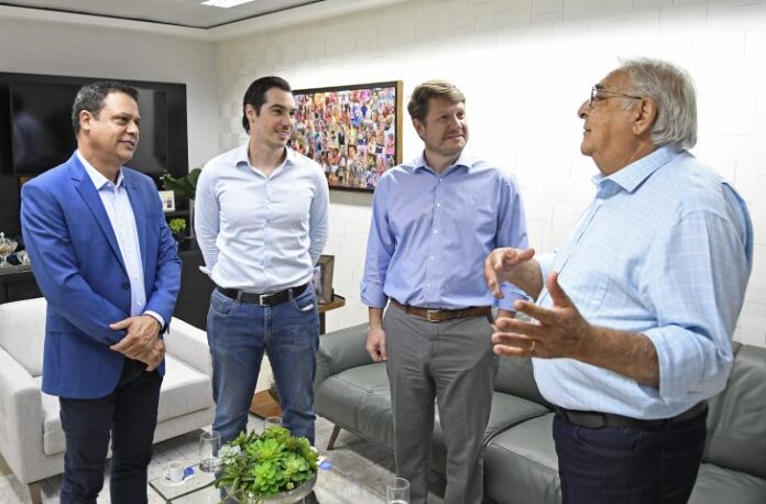 Secretarios-se-reunem-com-o-Jerson-Domingos-Foto-Bruno-Rezende-04-730x480