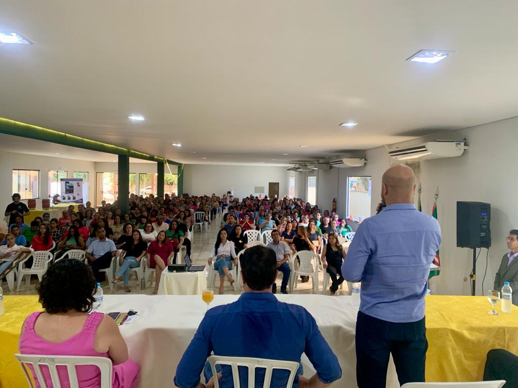 Vereador Gilberto Segóvia cumpre agenda em dois importantes eventos nessa semana em Caarapó