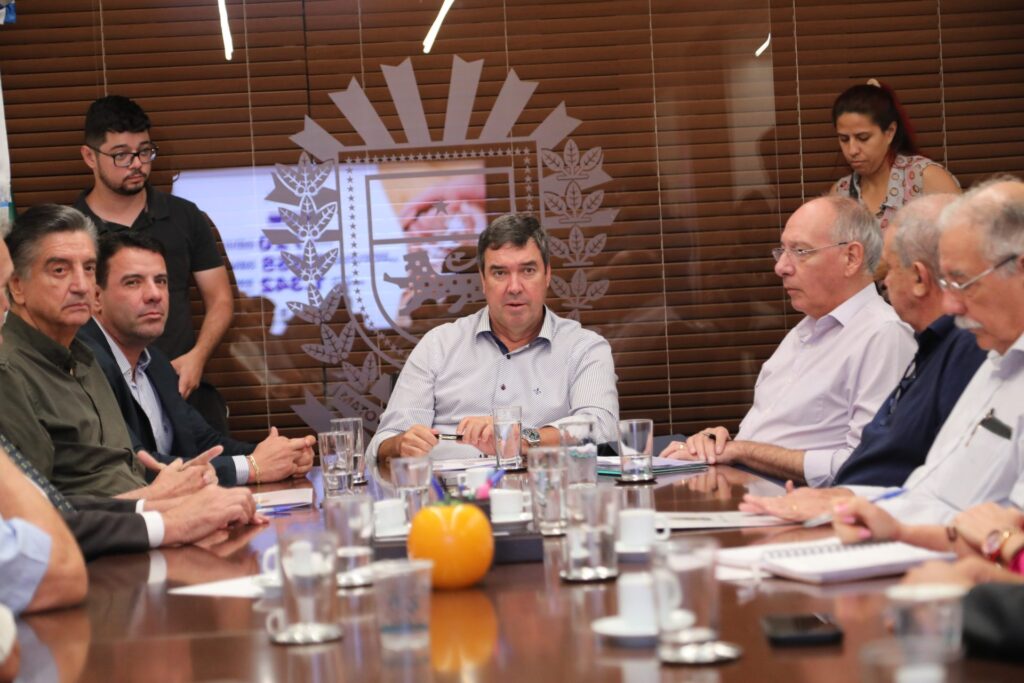 Com recursos do Estado, obras de asfalto e drenagem vão avançar por Caarapó Com recursos do Estado, obras de asfalto e drenagem vão avançar por Caarapó