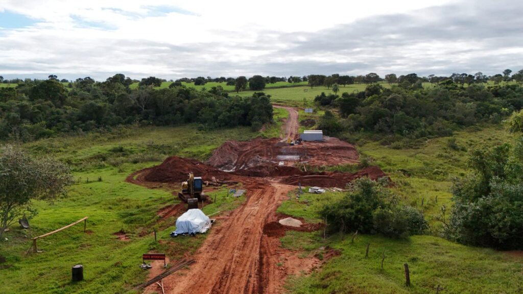 Com recursos do MAPA, Prefeitura de Iguatemi está construindo ponte de concreto na Estrada do Progresso, sobre o Córrego Souza Cuê