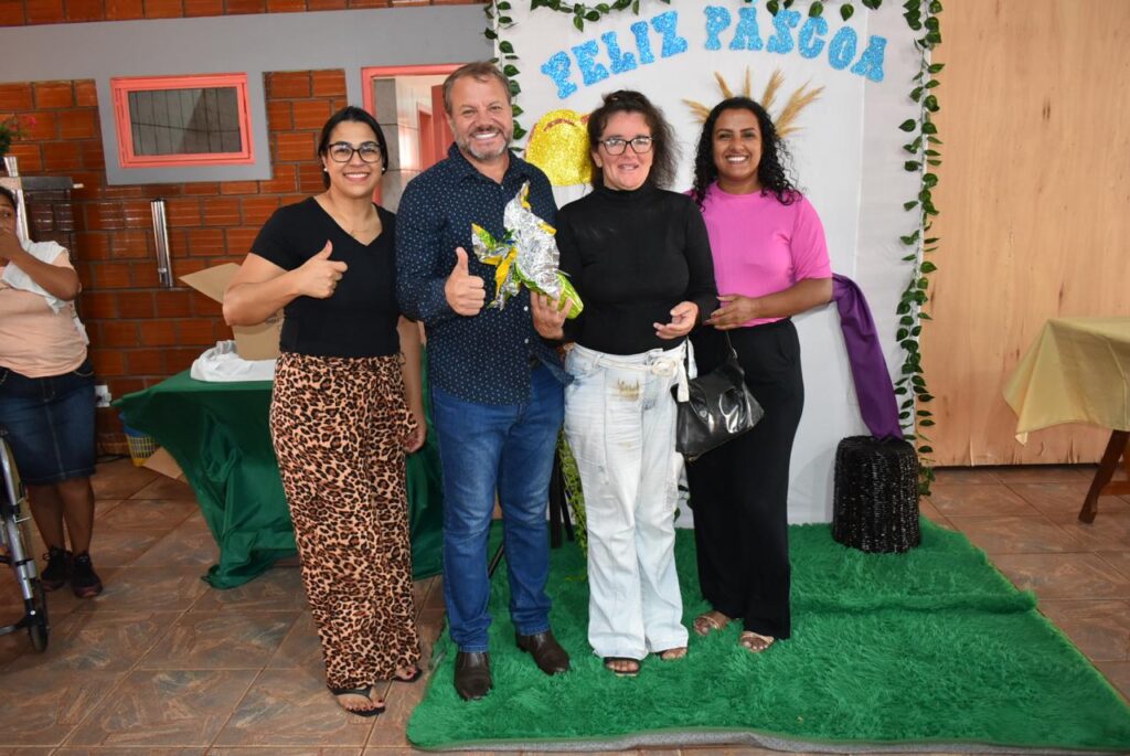 Prefeitura realizou celebração de Páscoa com o grupo da melhor idade em Paranhos Prefeitura realizou celebração de Páscoa com o grupo da melhor idade em Paranhos