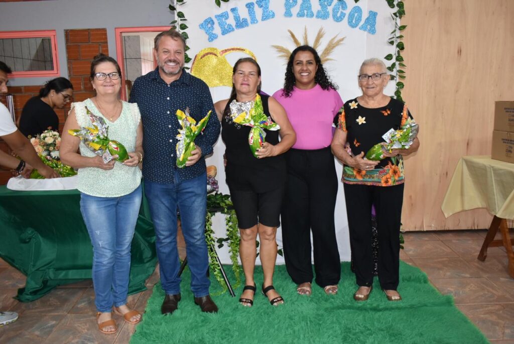 Prefeitura realizou celebração de Páscoa com o grupo da melhor idade em Paranhos Prefeitura realizou celebração de Páscoa com o grupo da melhor idade em Paranhos