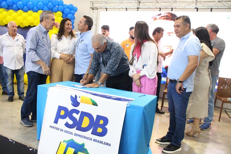 Com a presença de Reinaldo Azambuja, PSDB promove ato de filiação em Aral Moreira