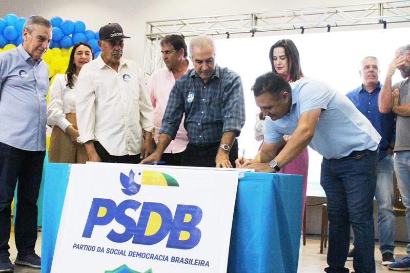 Com a presença de Reinaldo Azambuja, PSDB promove ato de filiação em Aral Moreira