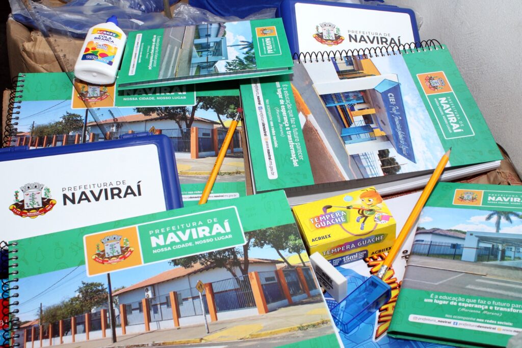 Prefeitura de Naviraí adquire 6.400 kits escolares para atender os estudantes da Rede Municipal Prefeitura de Naviraí adquire 6.400 kits escolares para atender os estudantes da Rede Municipal