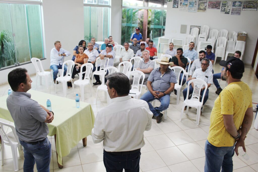 Em reunião no Sindicato Rural produtores e segmentos fecham parceria para recuperar estrada do Chorro em Amambai