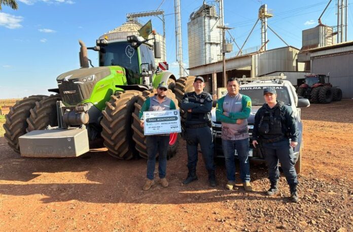 batalhao-rural_equipe-e-placa_tenente-coronel-pavao-730x480