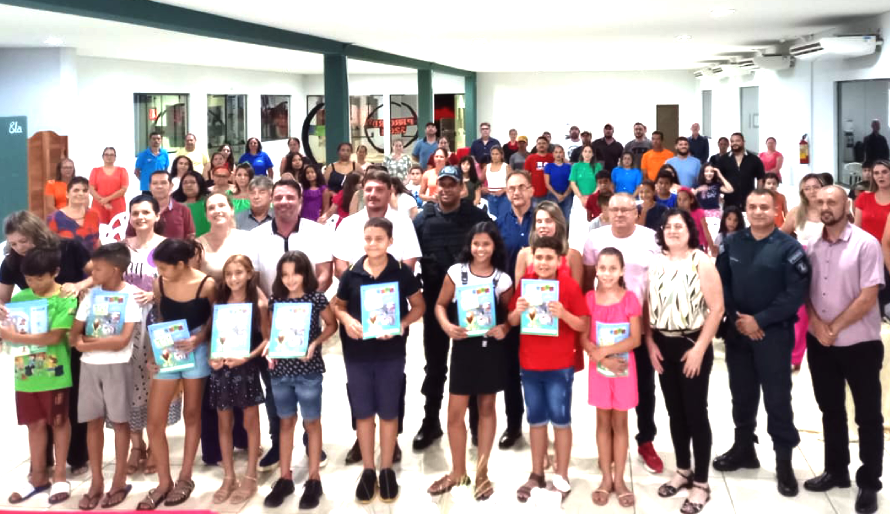 Vereador Nilsinho prestigia lançamento do 'PROERD' em Caarapó Vereador Nilsinho prestigia lançamento do 'PROERD' em Caarapó