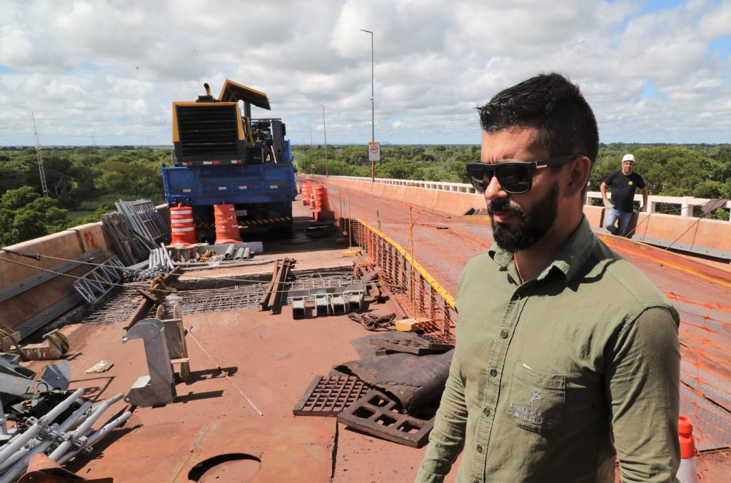 Com estrutura de última geração e apoio de alpinistas, Governo de MS avança nos reparos da ponte sobre o rio Paraguai Com estrutura de última geração e apoio de alpinistas, Governo de MS avança nos reparos da ponte sobre o rio Paraguai
