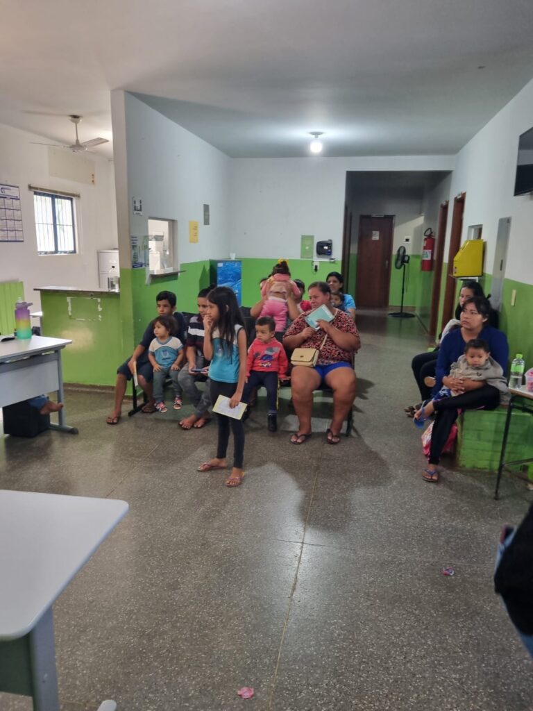 Em Iguatemi, beneficiários do Bolsa Família passam por avaliação no Posto de Saúde da Vila Operária Em Iguatemi, beneficiários do Bolsa Família passam por avaliação no Posto de Saúde da Vila Operária