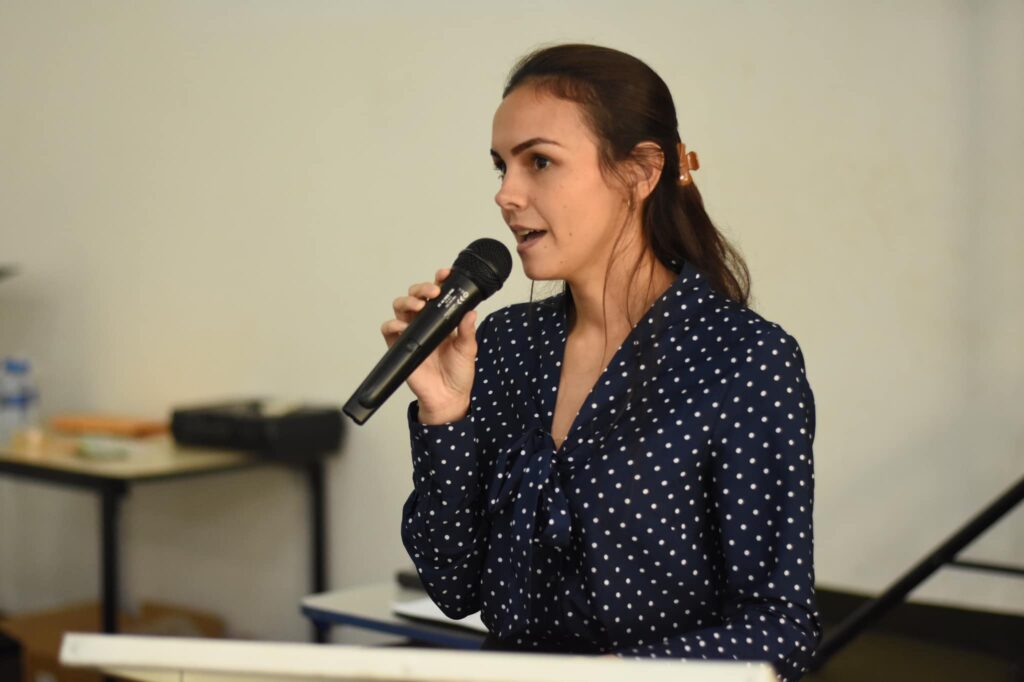 Educação de Tacuru realiza palestra sobre bullying e violência em escolas Educação de Tacuru realiza palestra sobre bullying e violência em escolas