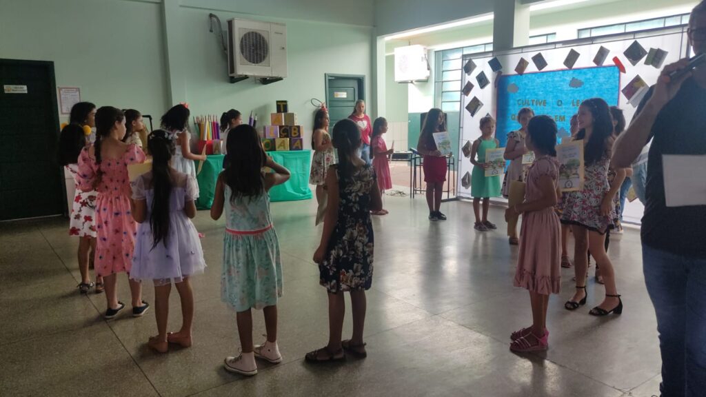 Prefeitura de Paranhos realizou evento em alusão ao Dia Nacional do Livro Infantil