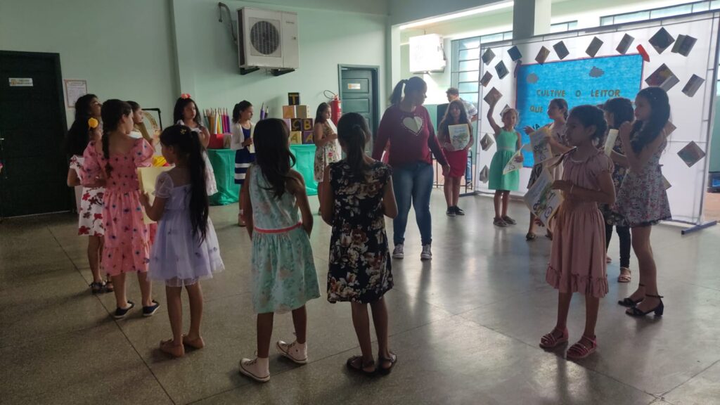 Prefeitura de Paranhos realizou evento em alusão ao Dia Nacional do Livro Infantil