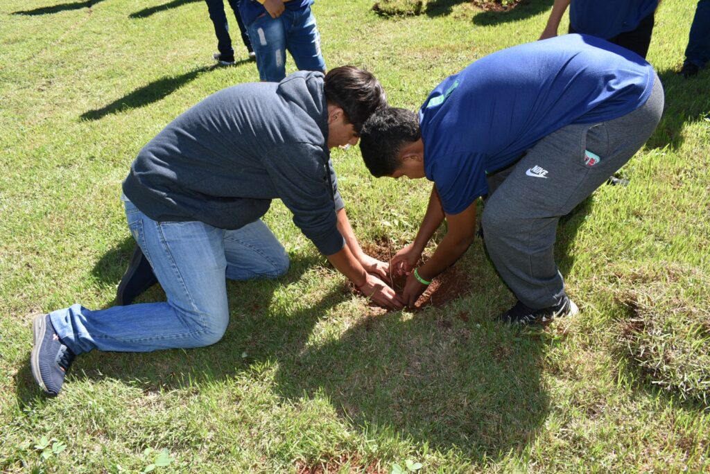 Prefeitura de Paranhos atende pedido do Grêmio Estudantil da Escola Estadual Santiago Benites