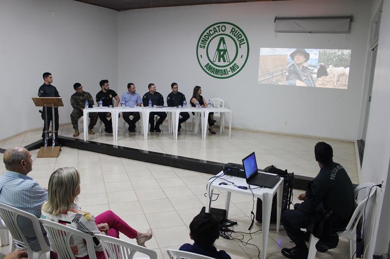 Apresentação no Sindicato Rural em Amambai do trabalho da Polícia Militar Rural em MS