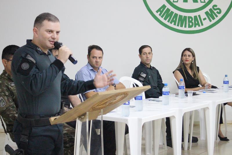 Apresentação no Sindicato Rural em Amambai do trabalho da Polícia Militar Rural em MS