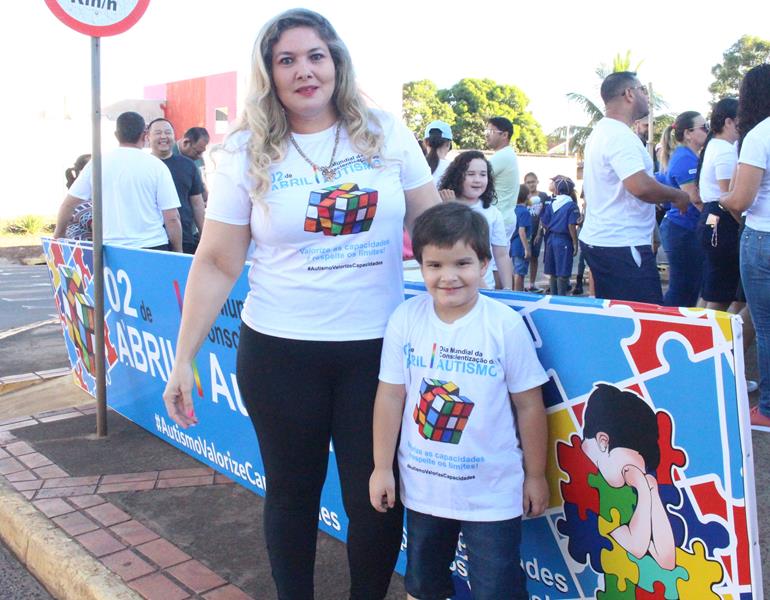 2ª Caminhada em alusão ao Dia Mundial da Conscientização do Autismo aconteceu nesse sábado, dia 20 em Amambai