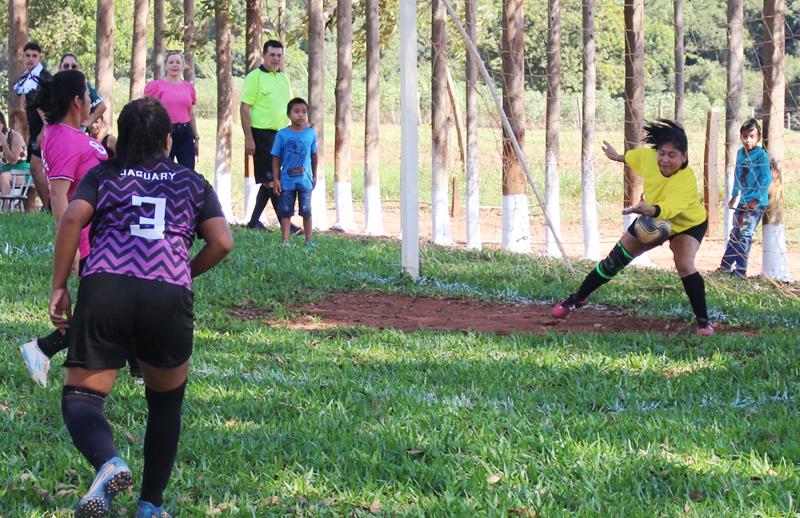 Aberturas do 1ª Campeonato Rural Sonho Meu de Futebol Suíço no Loteamento Querência em Amambai